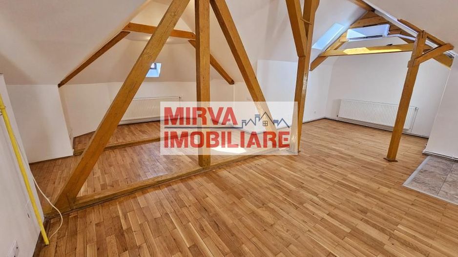 🏢 Spațiu de birouri – 5 camere, 3 băi – Mansardă vilă, Central - Poză 6