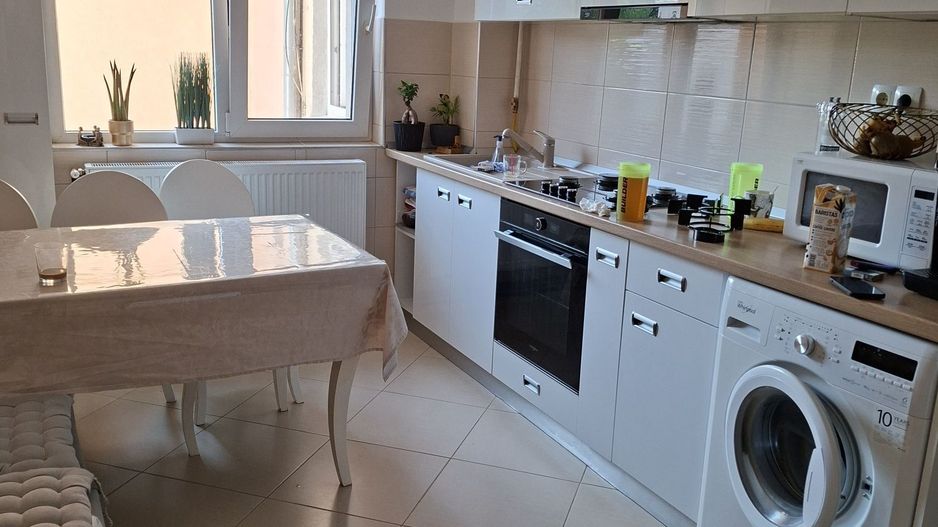 BRASADAS vinde ap 3 cam etaj 2/4 in Micro 16. - Poză 1