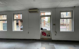 De închiriat spatiu comercial , zona centrala 80 m2 - Poză 4