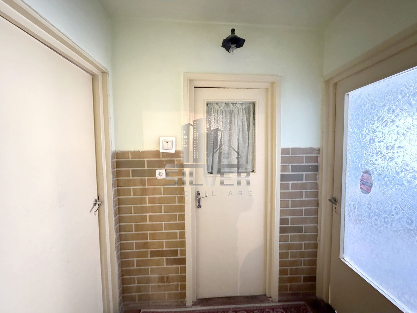 Apartament cu 4 camere/80 mp/zona strazii Peana. - Poză 12