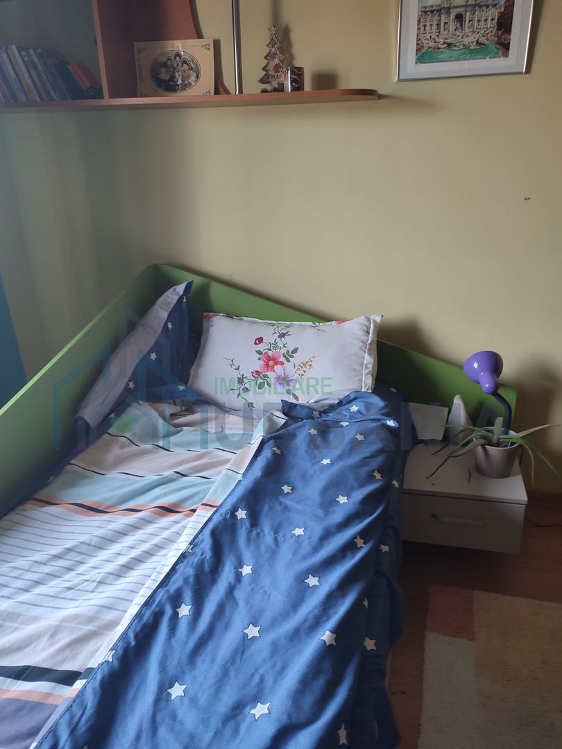 Semicentral,ap 1 cam,baie,bucatarie 225 eu - Poză 1