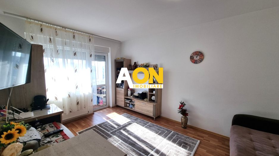 De vanzare apartament 3 camere, zona Kaufland, Cetate - Poză 4