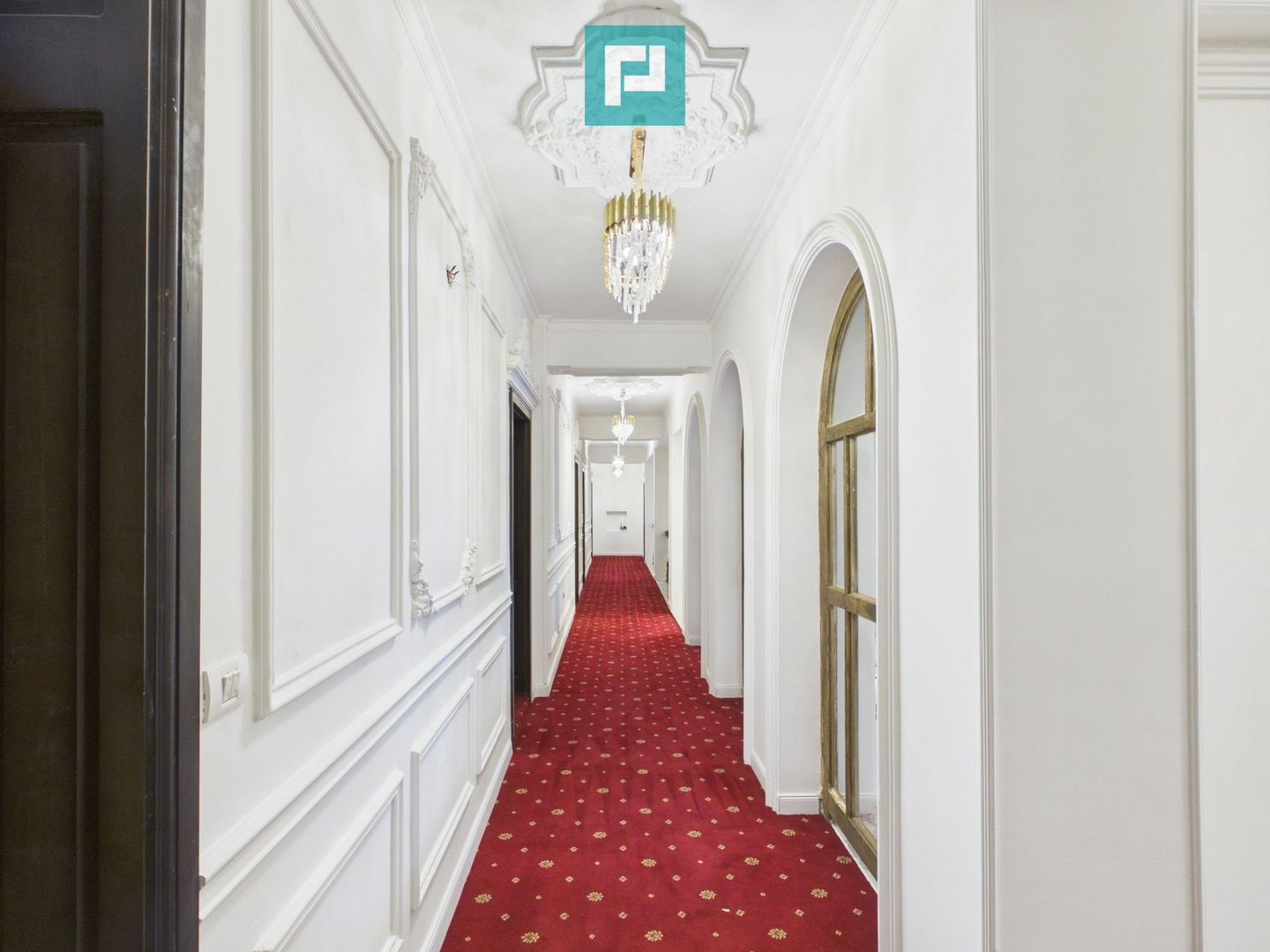 Proprietate Exclusivistă de Închiriat - Poză 16