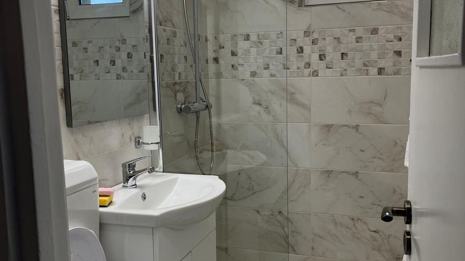 Apartament cu 3 camere mobilat,cartier Astra-Neptun - Poză 7