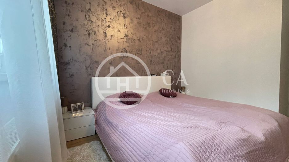 Apartament LUX de vanzare cu 3 camere în zona Calea Aradului, Oradea - Poză 2