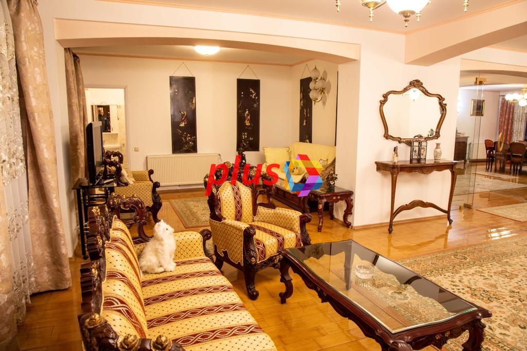 Conac cu piscina - 1810 mp - Poză 17