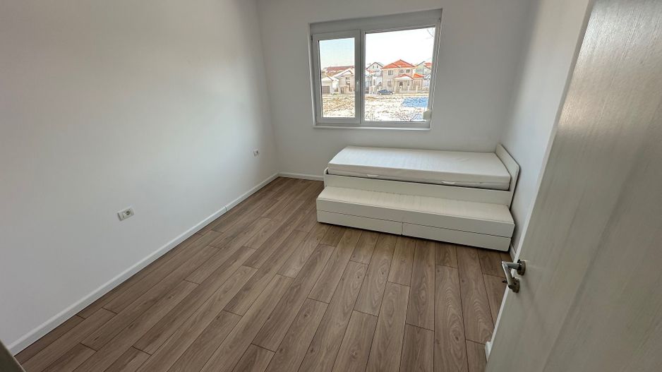 Duplex despărtit  prin garaj zona Ikea - Poză 22