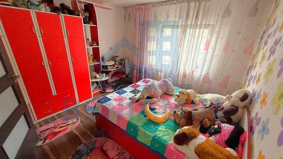 4 Camere Etaj 2 George Enescu Foarte spatios Liber 96mp An 1984 - Poză 1