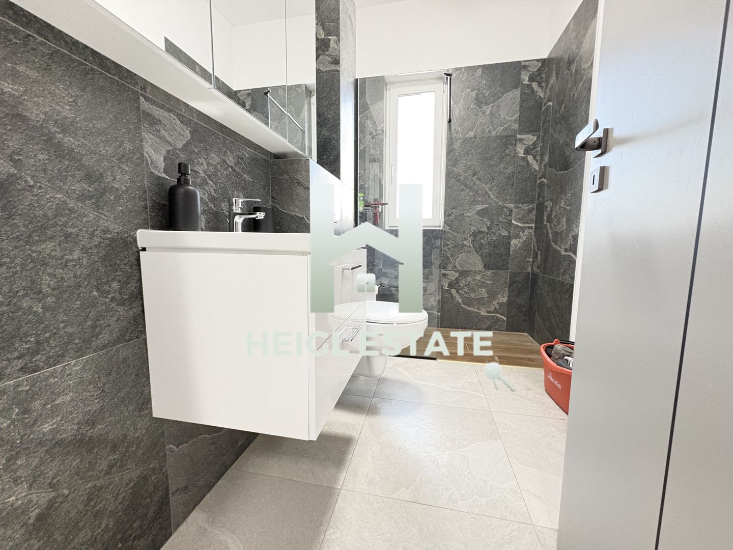 Apartament decomandat cu 2 camere la etajul 1 in Giroc - Poză 5