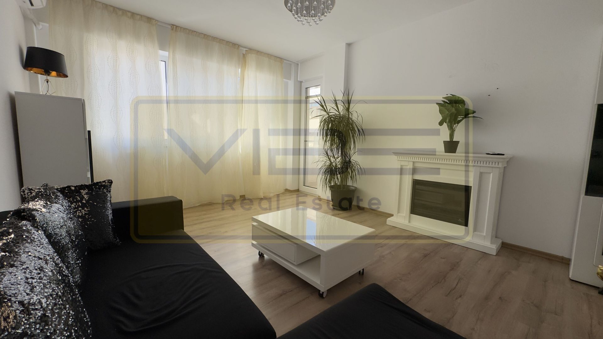 2 CAMERE DECOAMNDAT CAPAT CUG + PARCARE, 499 EURO - Poză 2