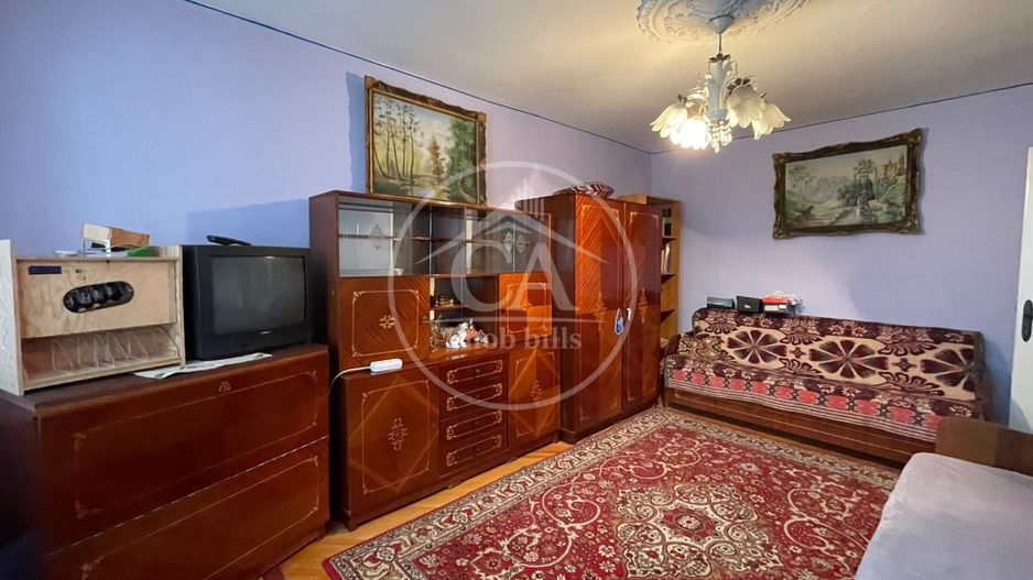 Apartament de vânzare cu 3 camere în zona Dacia, Oradea - Poză 2