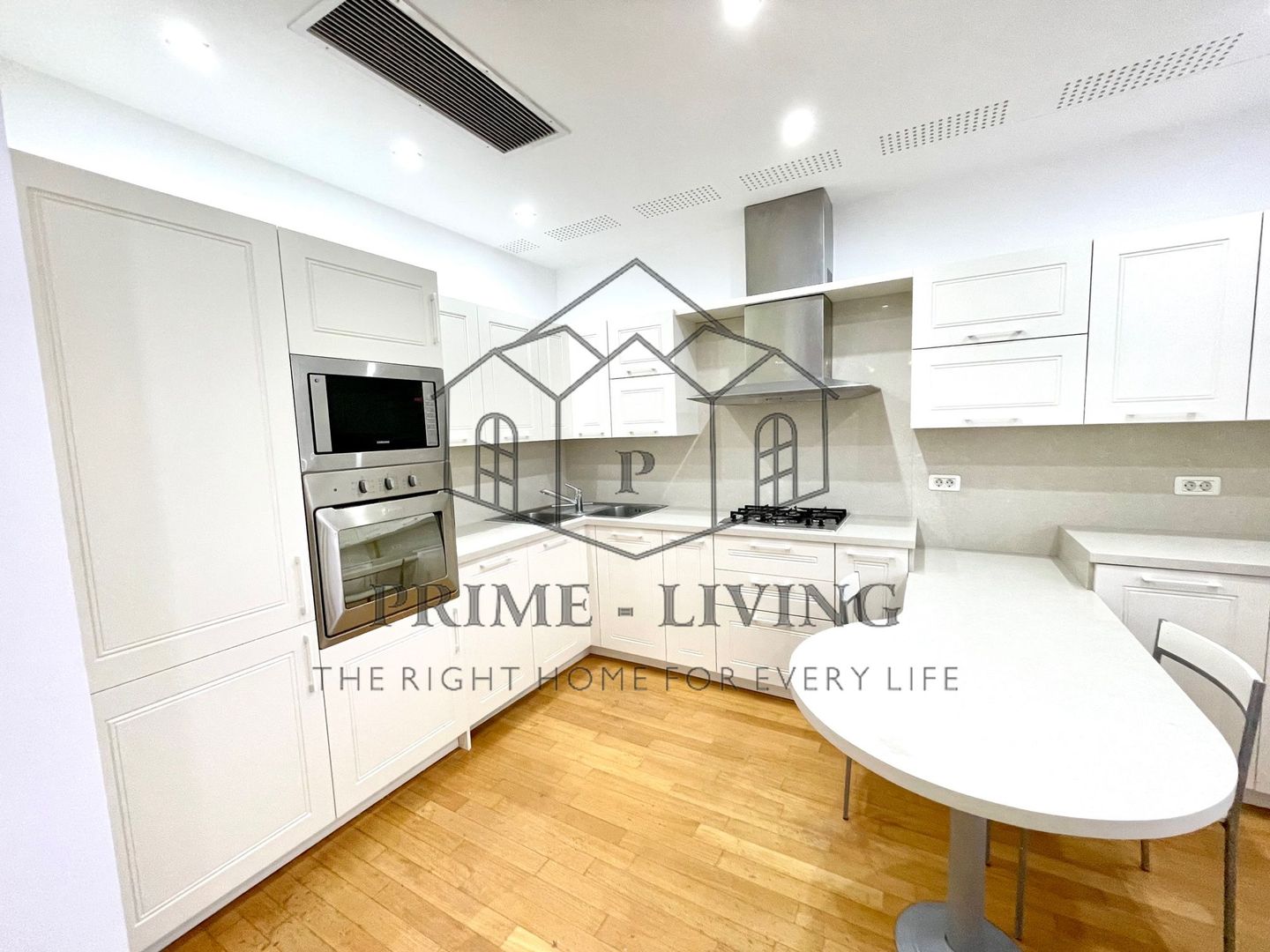 PENTHOUSE  CU 4 CAMERE LA INCHIRIERE IN COMPLEX DIN DOROBANTI CAPITALE - Poză 2