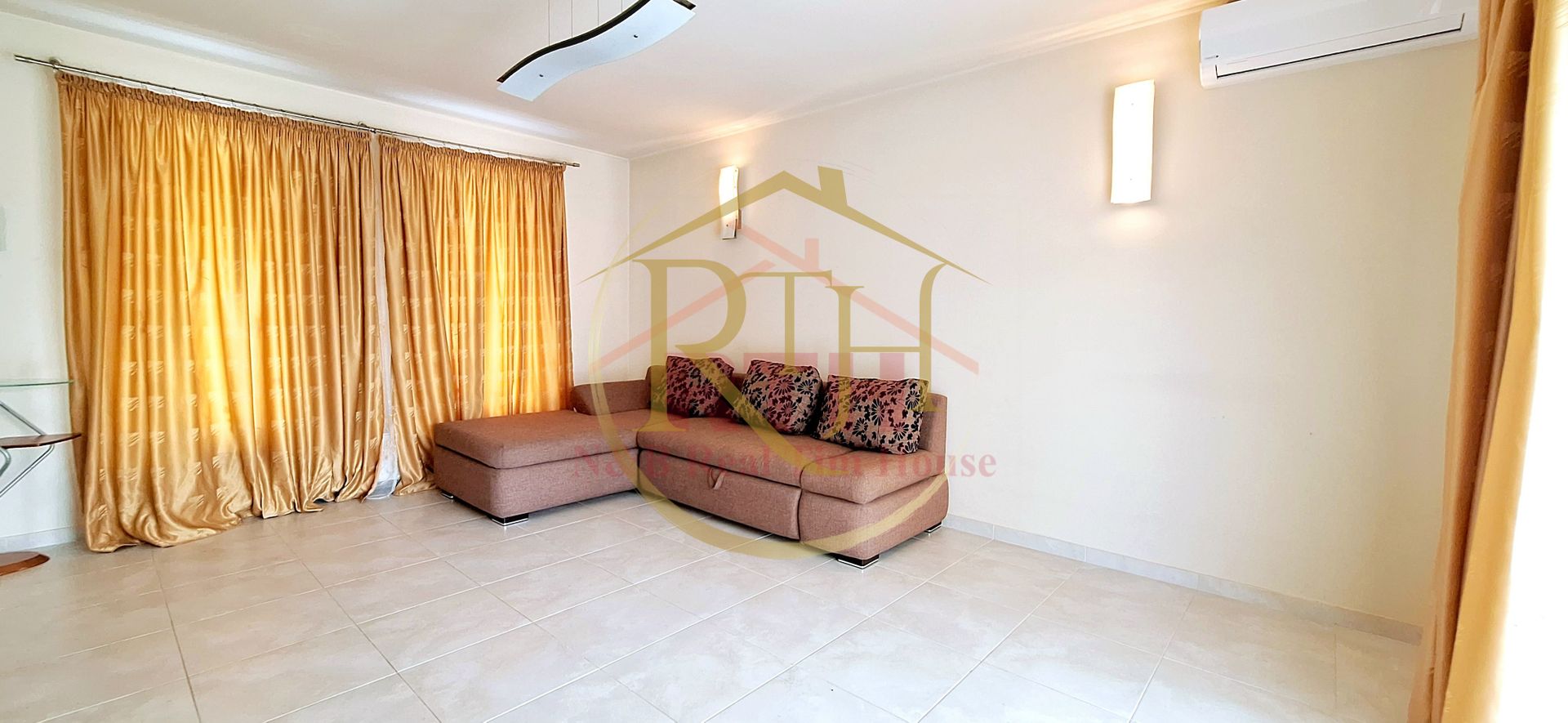 Oferim spre inchiriere casa-duplex cu 4 camere, zona Braytim, pet friendly. - Poză 6