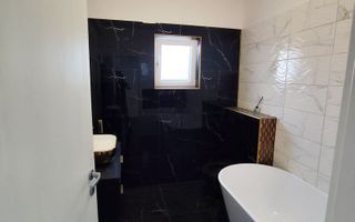 🏡 Casă individuală de vânzare – spațiu, confort, locație excelenta - Poză 5