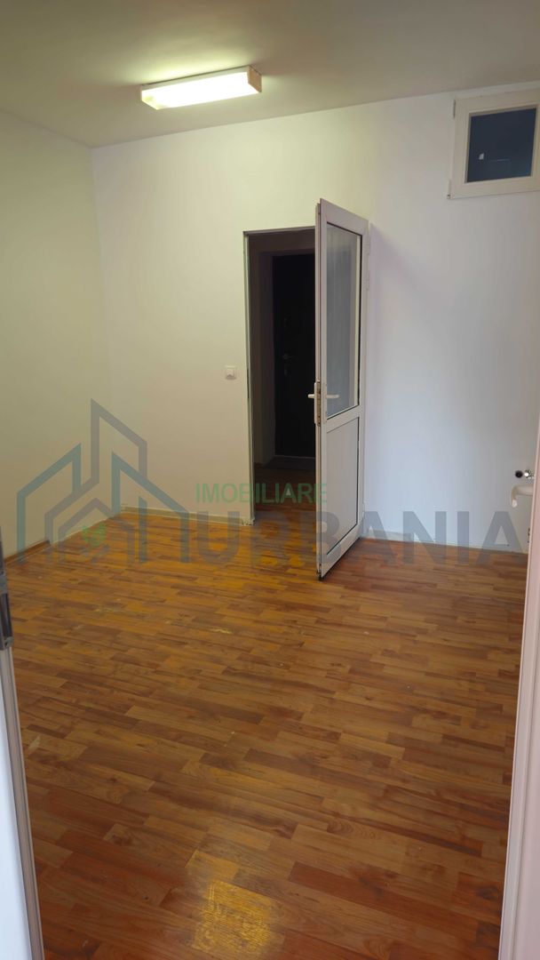 Spațiu comercial, 45 mp, renovat, cu parcare proprie, strada principală, zona Pacurari - Poză 5