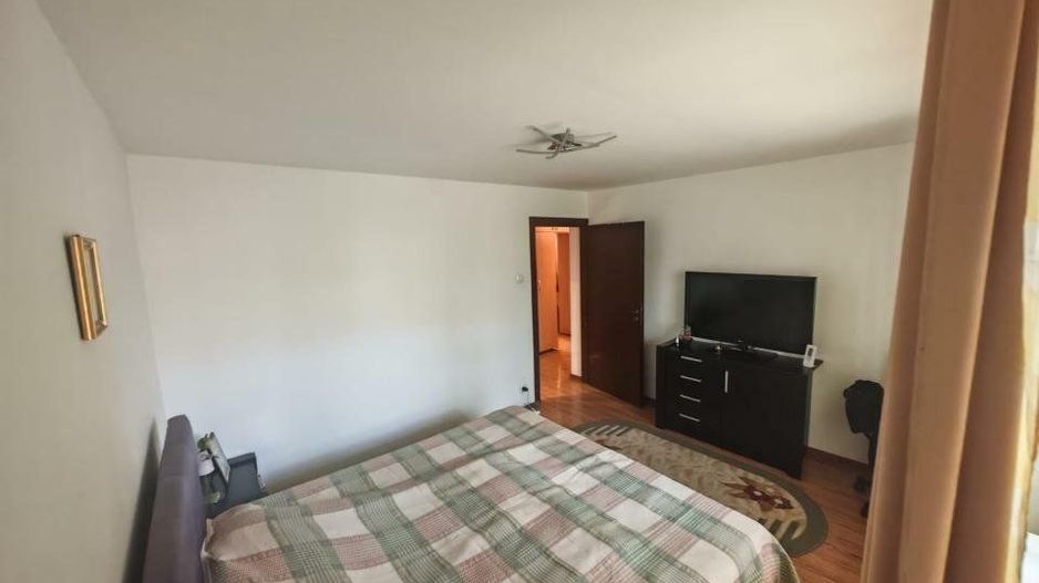 Steaua | 4 Camere | Decomandat | Etaj Intermediar | Centrala proprie - Poză 2