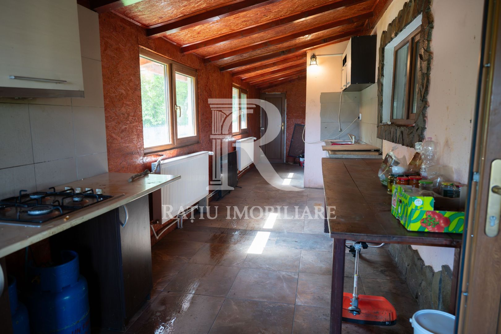 Proprietate Unică în Natură | Teren Mare + Intimitate Totală - Poză 17