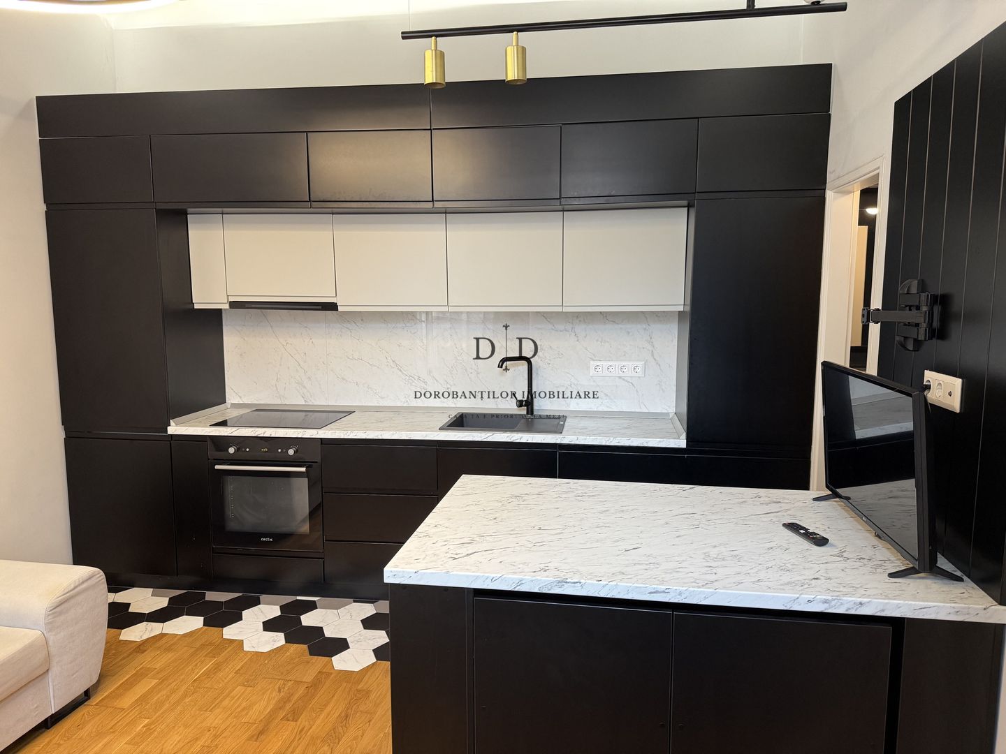 Apartament de vanzare curte comuna| Investitie | Piata Mihai Viteazu - Poză 5