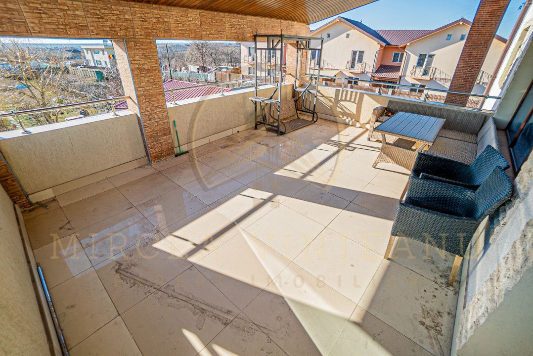 Lazu - Vila de vânzare compusă din P+1E+M. - Poză 37