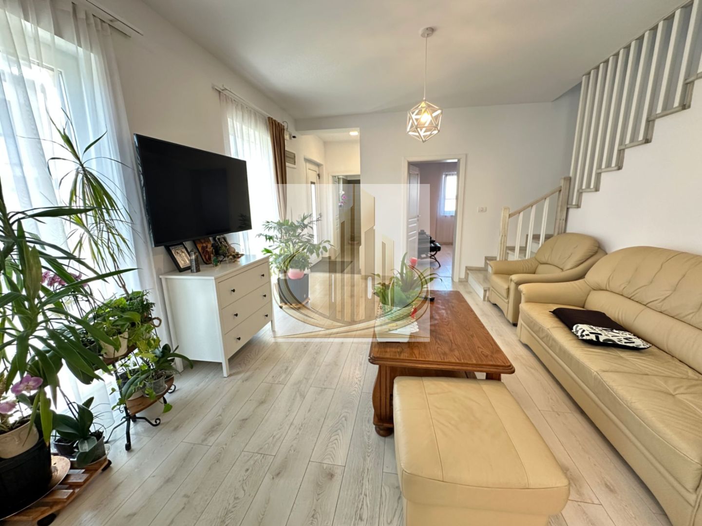 Jumatate duplex 5 camer 3 bai - Poză 2