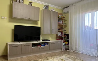 Vânzare Apartament 4 Camere cu Centrală pe Calea Vitan între Mall și Mihai Bravu - Poză 11