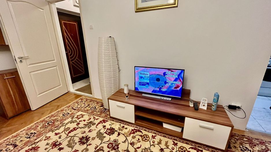 Garsoniera 3 minute Metrou Titan - Poză 3