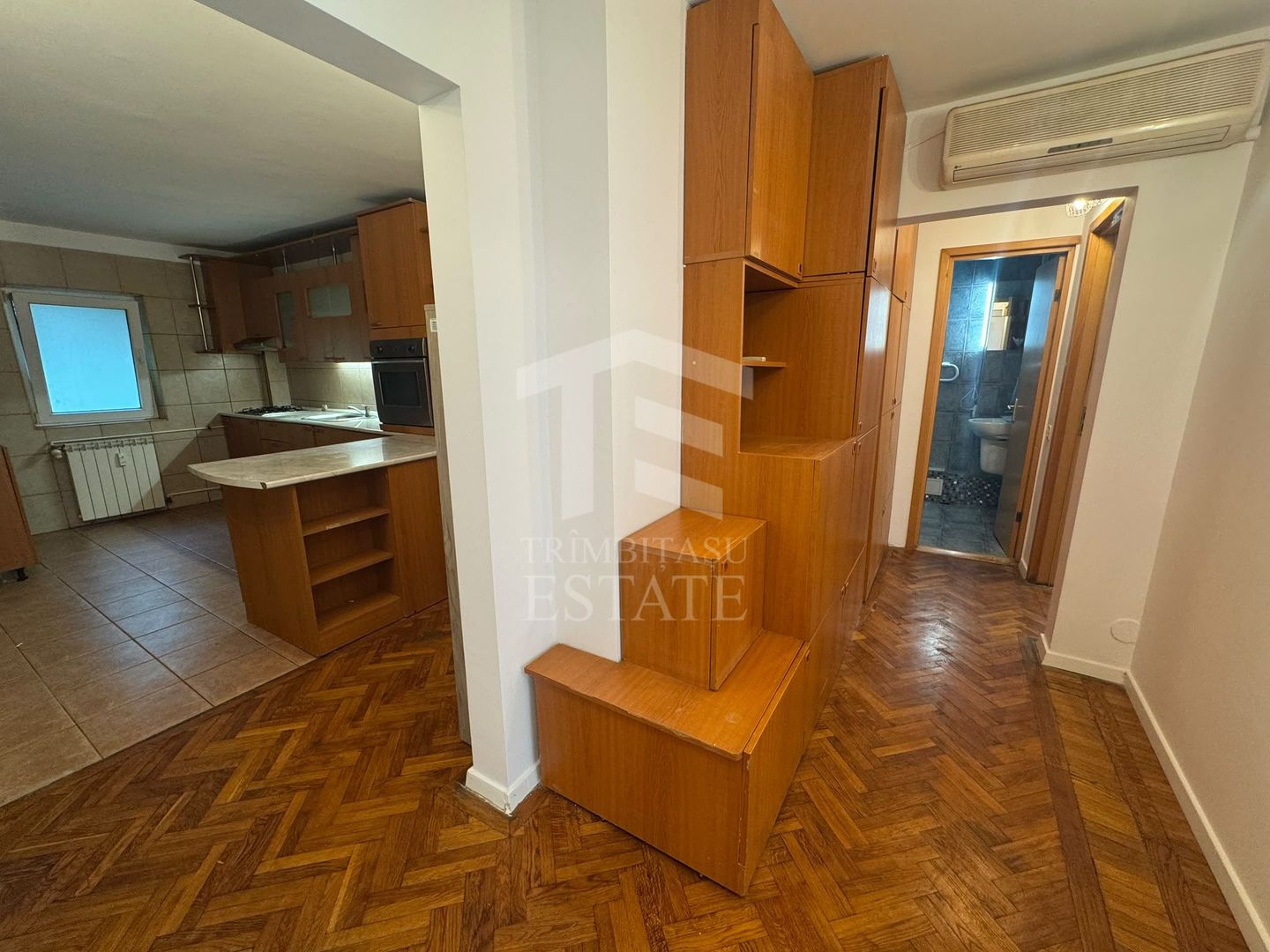 Apartament 4 Camere Crangasi Nemobilat 3/4 - Poză 4