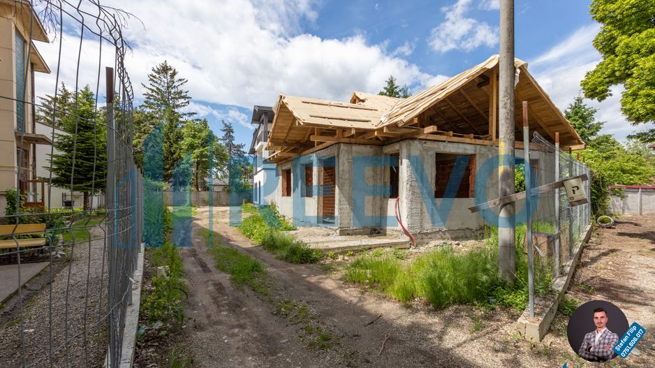 Casă de vânzare, centrală, pe str. Oituz, Bacău - Poză 1