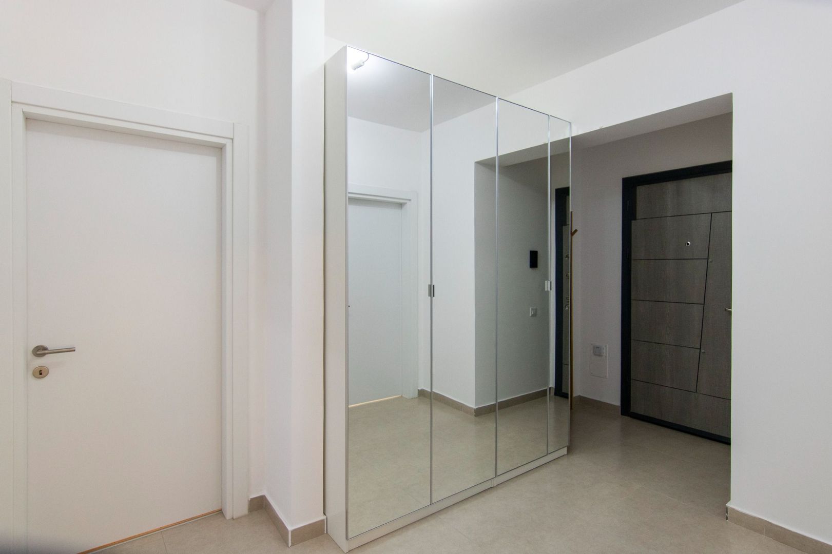 2 Camere, 2 balcoane, mobilat, PARCARE SUBSOL INCLUSA, 3 minute Metrou Pacii - Poză 7