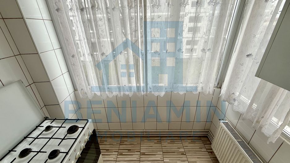 2 camere - etaj 1 - 50 mp - centrala proprie - 1981 - Florilor - Poză 7