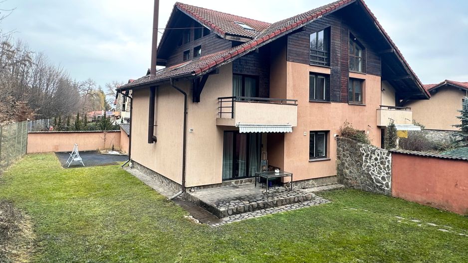 Închiriere casa duplex primitor creat pentru confort liniște și momente frumoase - Poză 1