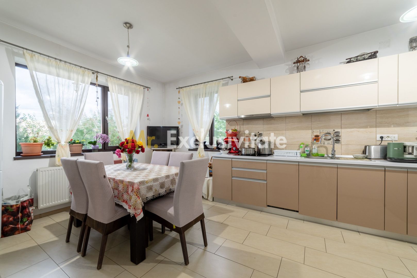 Apartament decomandat doua camere  cartier Banat - Poză 5