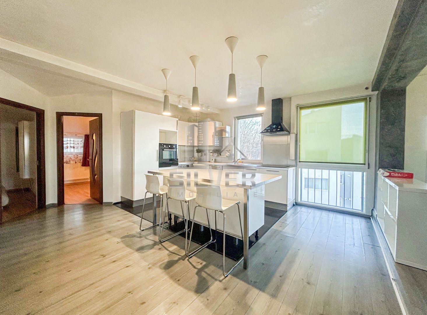 Apartament cu 3 camere de vânzare în Manastur, Cluj-Napoca - Poză 1