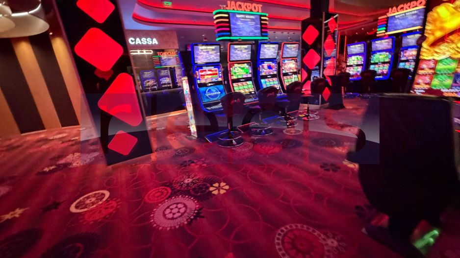 SPATIU COMERCIAL INVESTITIE | 450 MP | CHIRIAS STABIL | ZONA COLENTINA - Poză 3