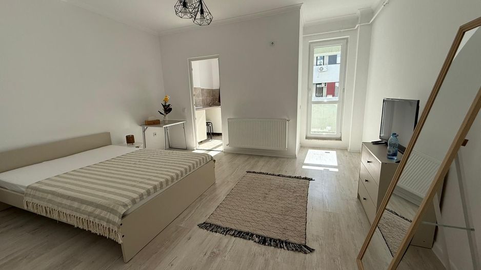 MOBILATĂ ȘI UTILATĂ – MILITARI RESIDENCE - Poză 1