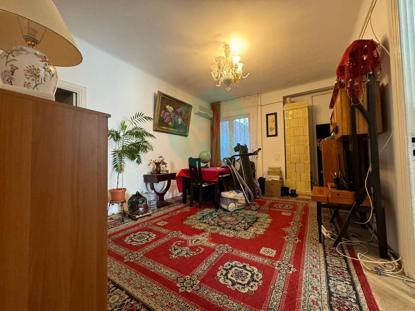 Apartament spatios cu 4 camere - Poză 2