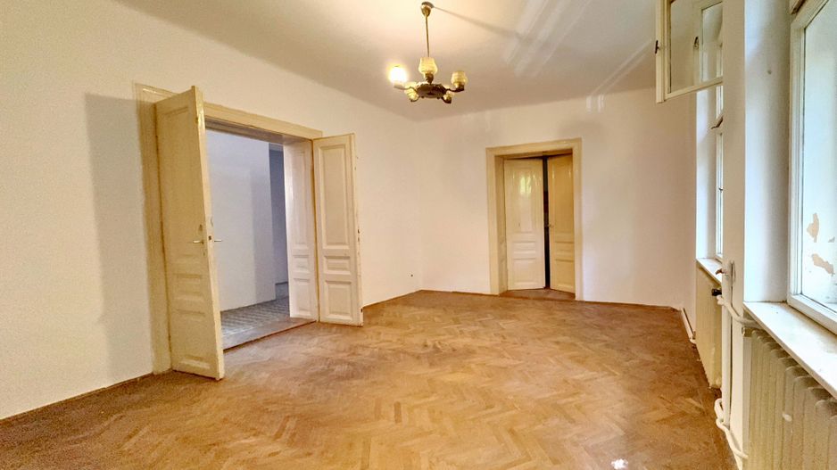 Casă / Vilă cu 6 camere de vânzare în zona Elisabetin - Poză 21