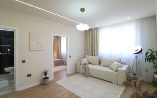 Apartament cu 2 camere,  ultrafinisat, zona Semicenrala! - Poză 2