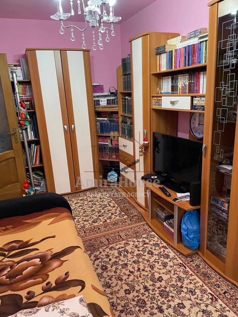 Apartament 3 camere etaj 3 din 4 Gheorgheni - Poză 4