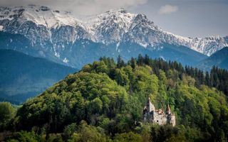 Langa emblematicul Castelul Bran, in areal colinar, 5.700mp intravilan - Poză 2