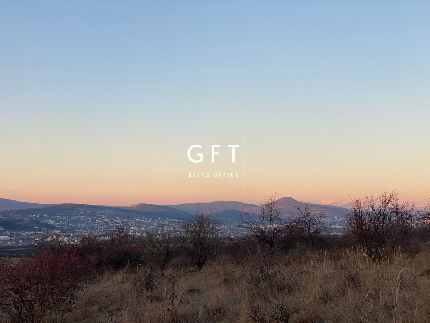 Teren 1800 mp-ideal investitie-panoramic-Zona Cighir Exclusiv - Poză 7