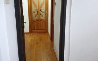 De vanzare apartament 4 camere - zona Gorjului - Poză 3