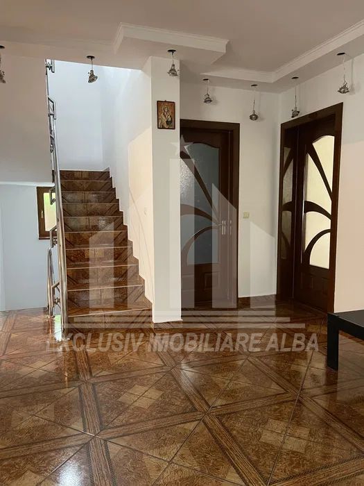 Casa individuala de vanzare, Cetate - Poză 3