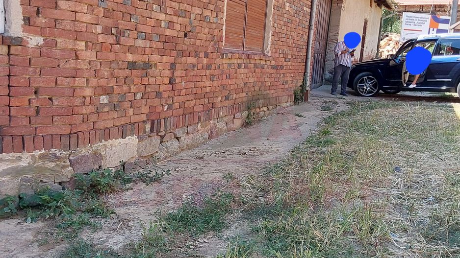 CASĂ IABLANIȚA  7 CAMERE \JUD. CS - Poză 2