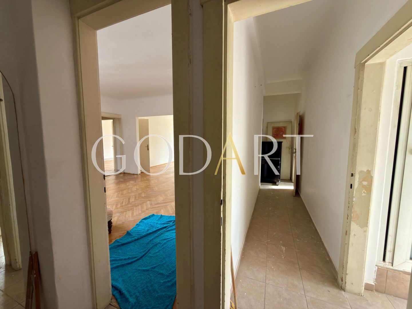 APARTAMENT 4 CAMERE | RENOVAT | BOXA | CURTE COMUNA - Poză 9