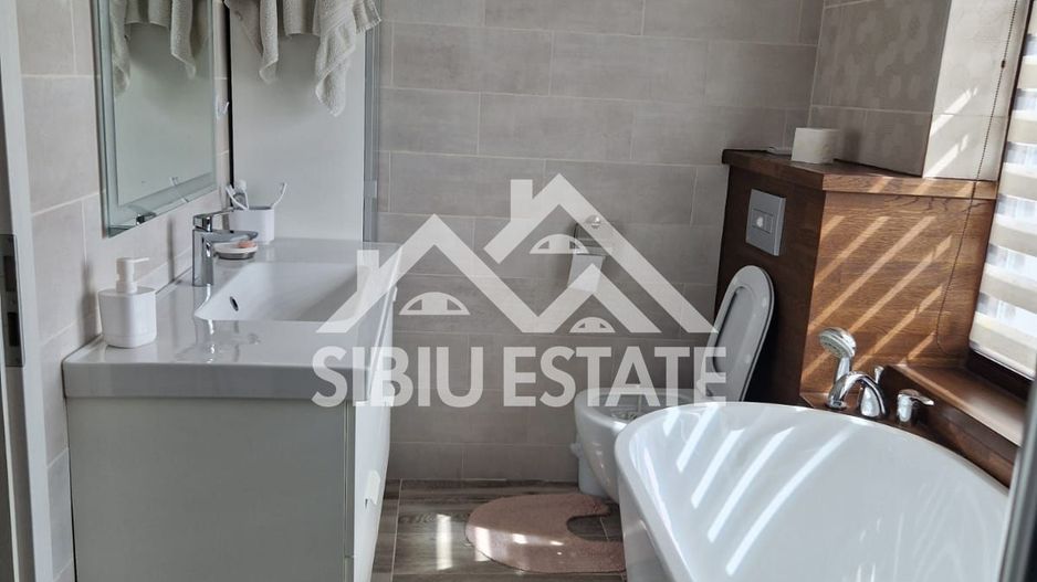 Casa individuala in Cartierul Primaverii Sibiu - Poză 11