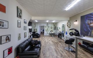 Clădire și teren de investiție, central Roman - Poză 4