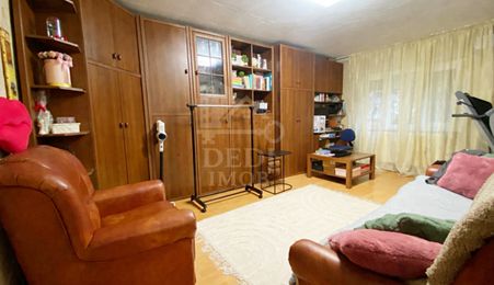 Apartament 2 camere de vânzare in zona Rogerius, Oradea