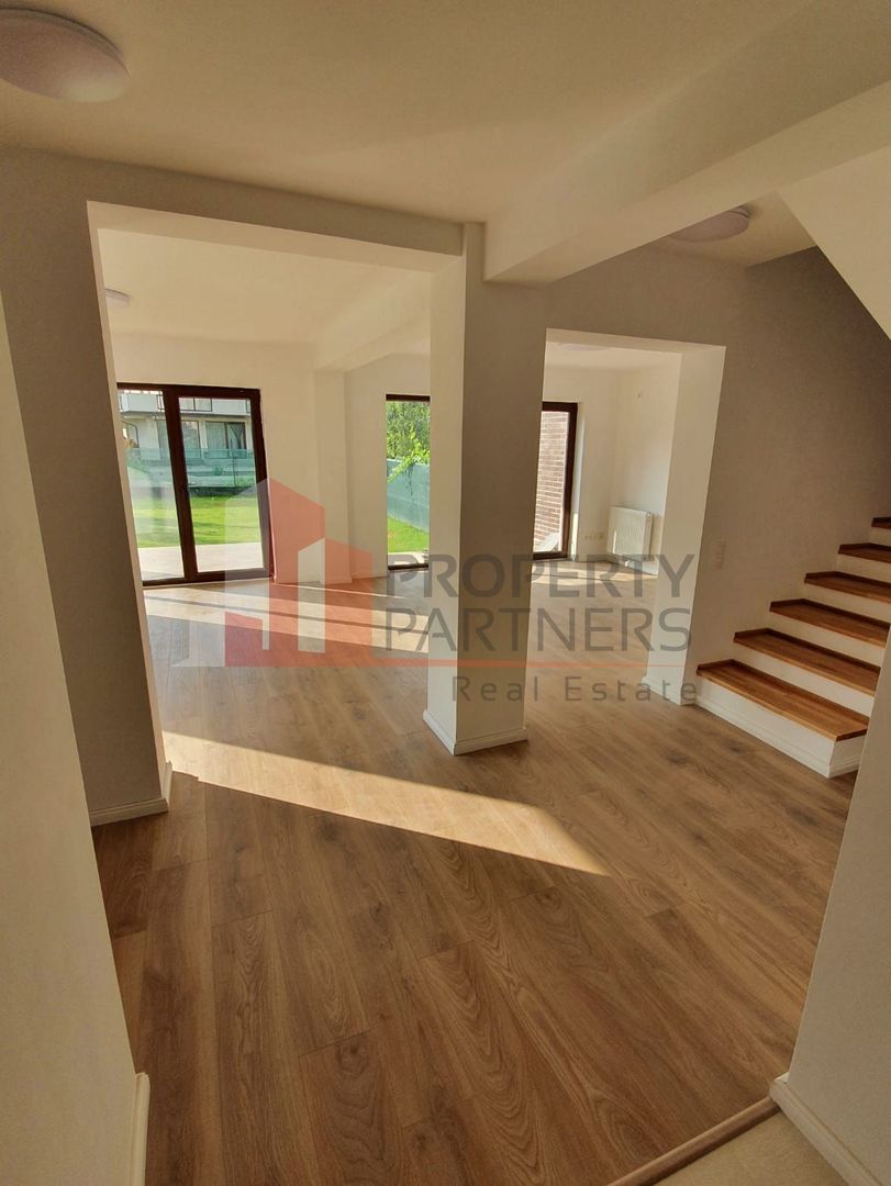 Vila Austrian Village - Crevedia DB - Poză 4