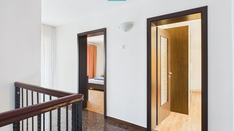 Casă individuală 8 camere - Dudeștii Noi - Poză 23